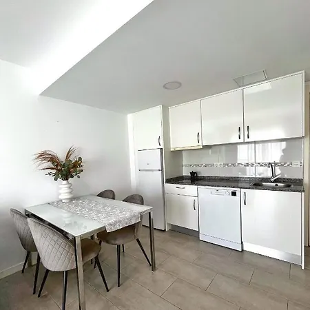 Bristol Palmeras * קורלחו